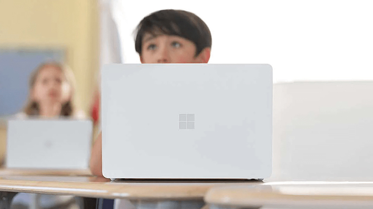 Microsoft Surface Laptop SE